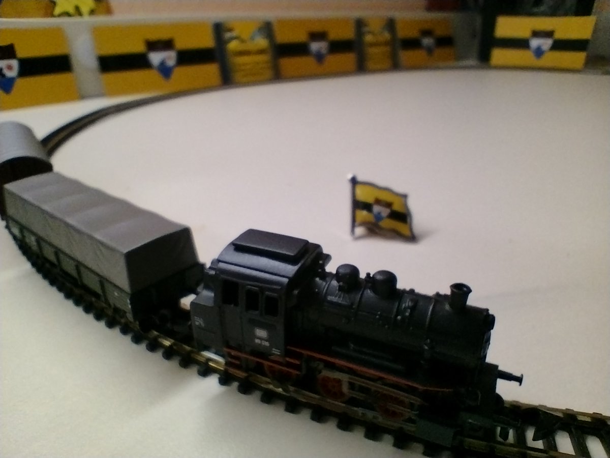 AzovCapital's tweet image. LL
Liberland Railways is building a new line Z.
The H0 line is currently in operation.
UK
Liberland Railways будує нову лінію Z.
На даний момент експлуатується лінія H0.
RU
Liberland Railways строит новую линию Z.
На данный момент эксплуатируется линия H0.

#liberlandrailways