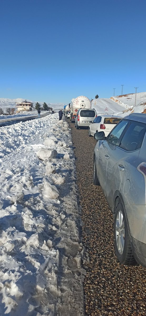 Bu kışta kardan adam mı olalım sınavlara mı? çalışalım yanınızdayız Dicle tıp  #dicletıponlinefinal