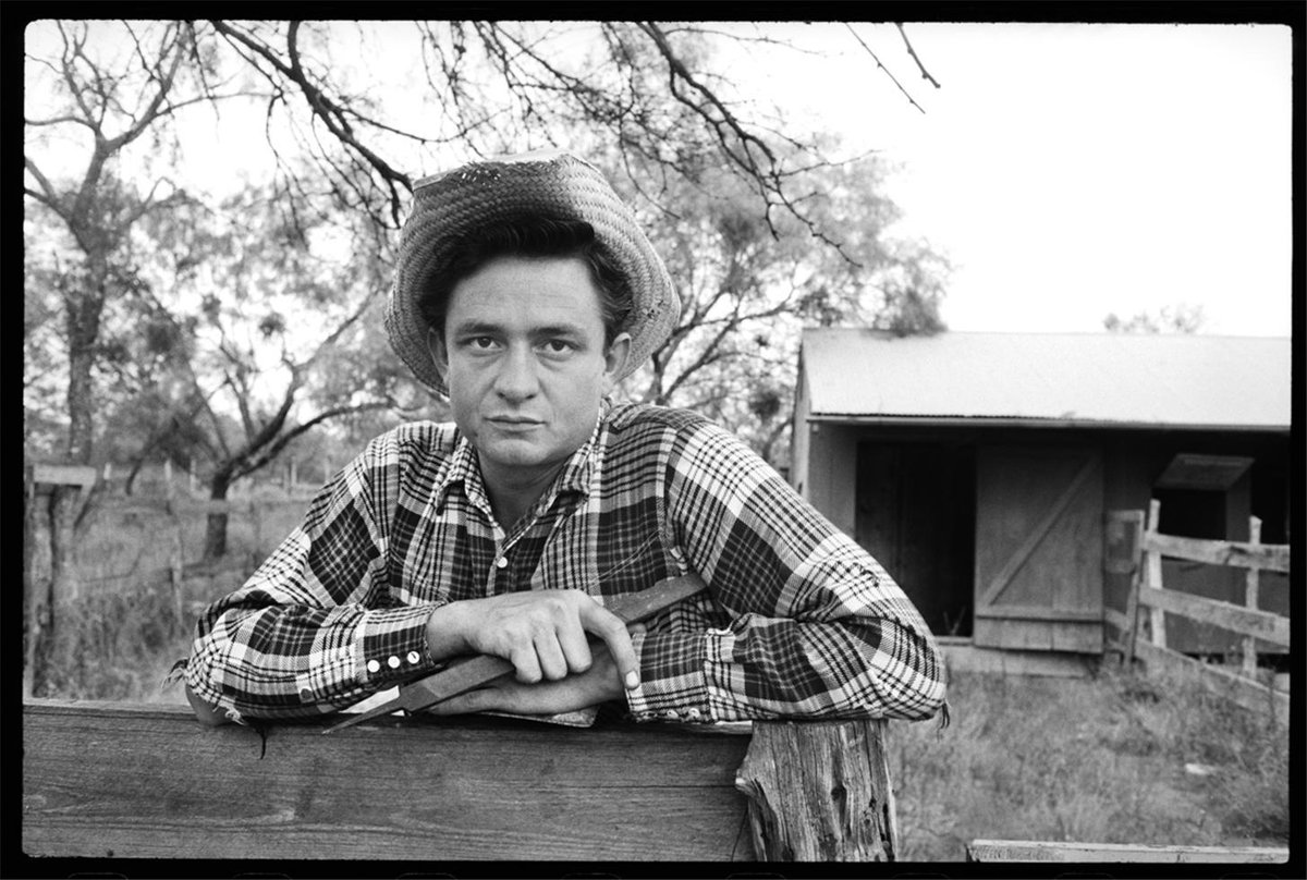 twistopherrobin's tweet photo. #Photography #Monochrome #DonHunstein #Cash https://t.co/n3AtaVc5gC