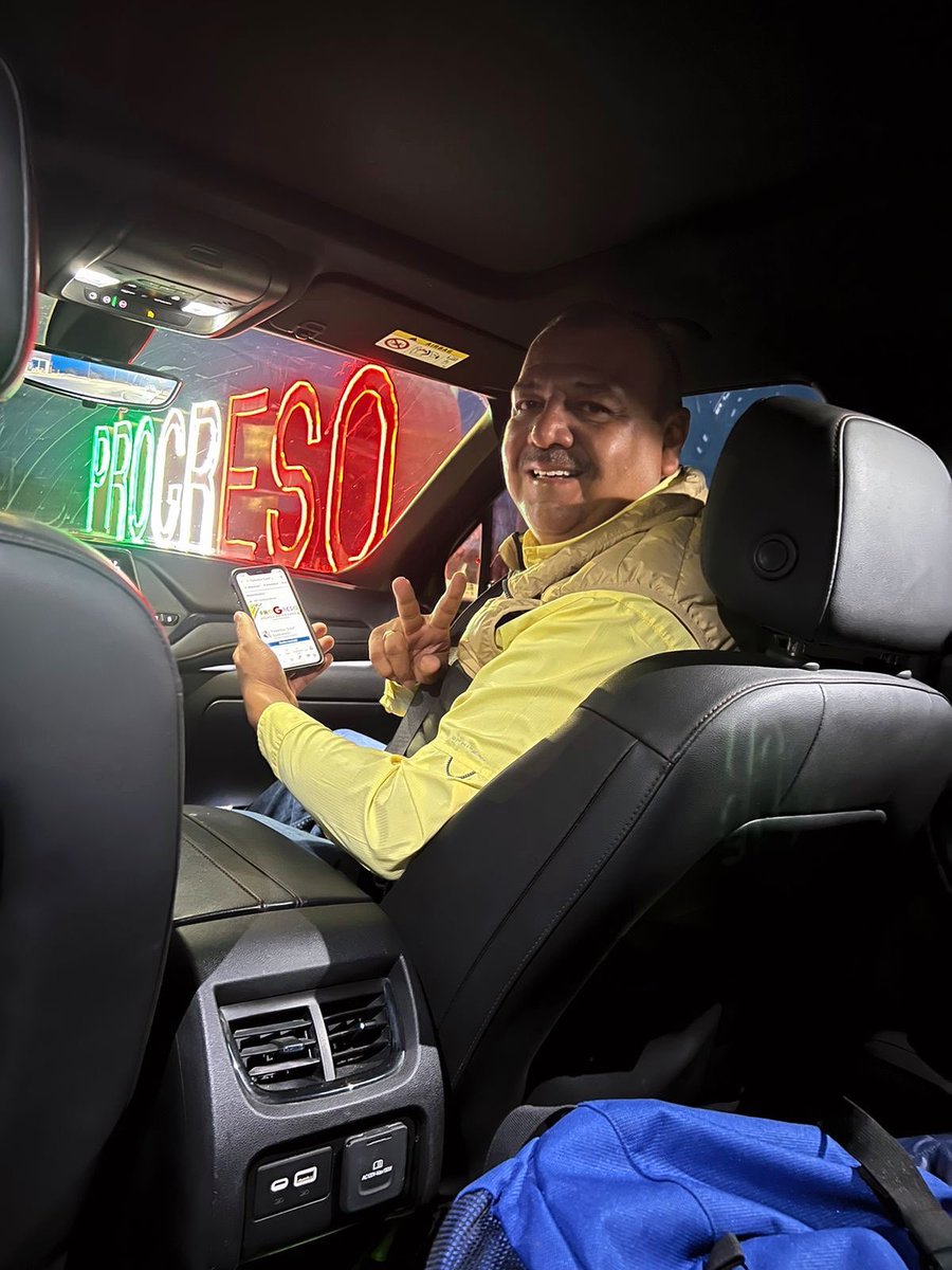 Hago mía la frase de que "el trabajo dignifica" por eso, con el favor de Dios y desde temprano, estoy de viaje a Saltillo para seguir gestionando beneficios y tengamos un Progreso que avanza en grande.
¡Buenos días a todos! 

#ProgresoAvanzaEnGrande✅