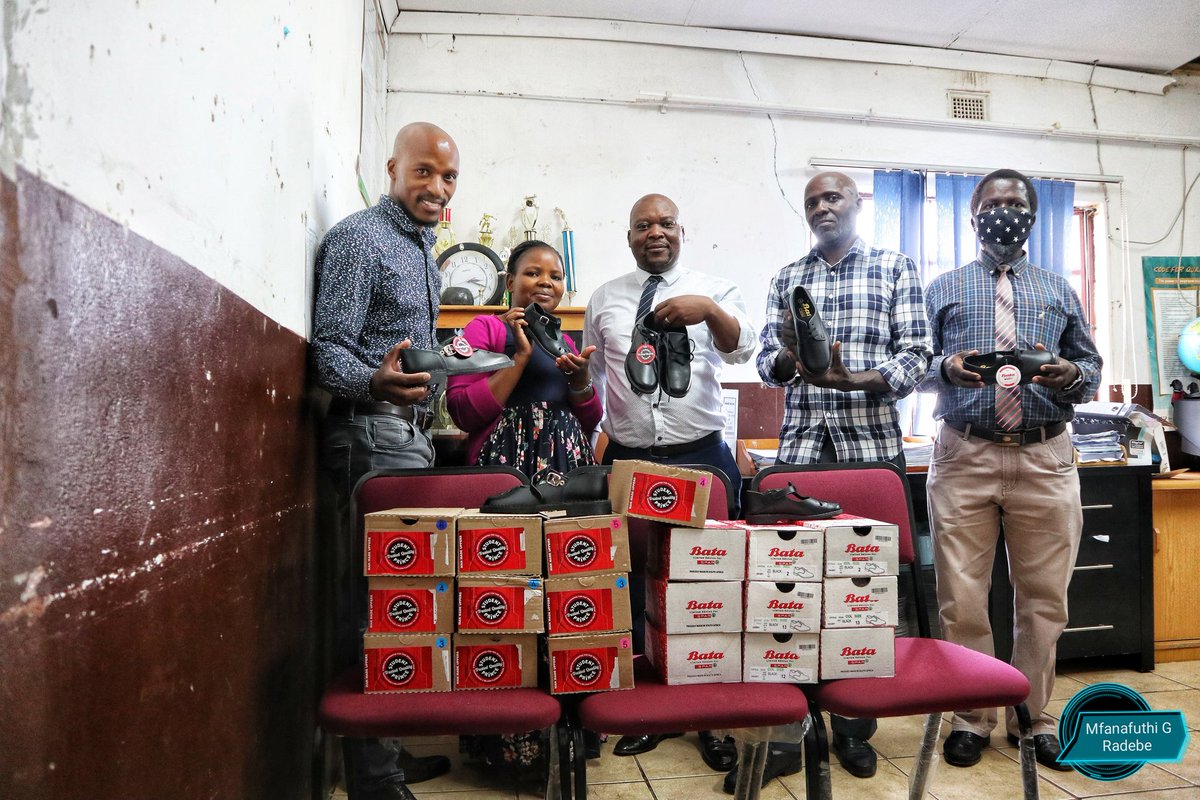 Mfanafuthi G Radebe tweet media