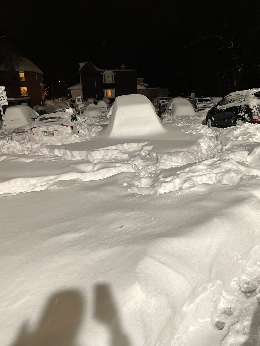 SandySoave's tweet photo. @JoanneSoave I can’t believe it.  This is what we are dealing with 3.5 hours away (beyond my knees - never seen anything like it in my life) 👀 https://t.co/6o9UNwnDCS