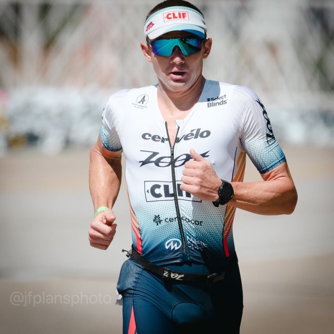 Stoked to continue our 12th season with professional triathlete, Ben Hoffman. @bhoffmanracing has an exciting year ahead with 2 world championships to get after! 📸 @jfplansphoto