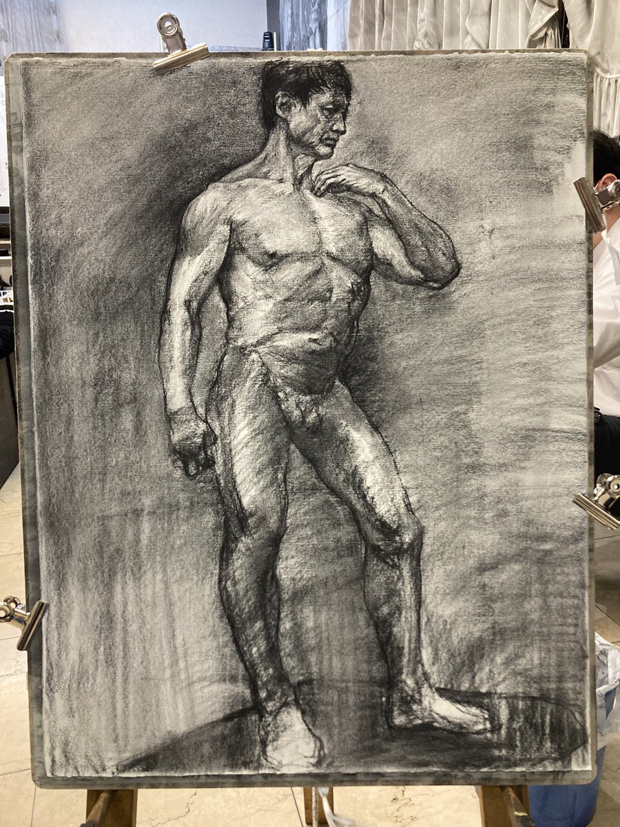 80分、100分。今日はここまで。
#美術解剖学 #人体デッサン #figuredrawing 