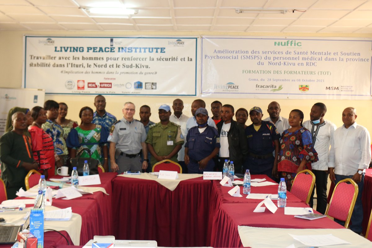 living_inst's tweet photo. #LPI, #UNPOL à #Goma, une visite d'échange d'expérience entre les deux organisations qui travaillent dans le domaine de #SBVG. Mr Denis, MORIS Team Leader, SPT SVBG, Aloys M. Benoit R. et les facilitateurs LPI. https://t.co/guPJmmn69N