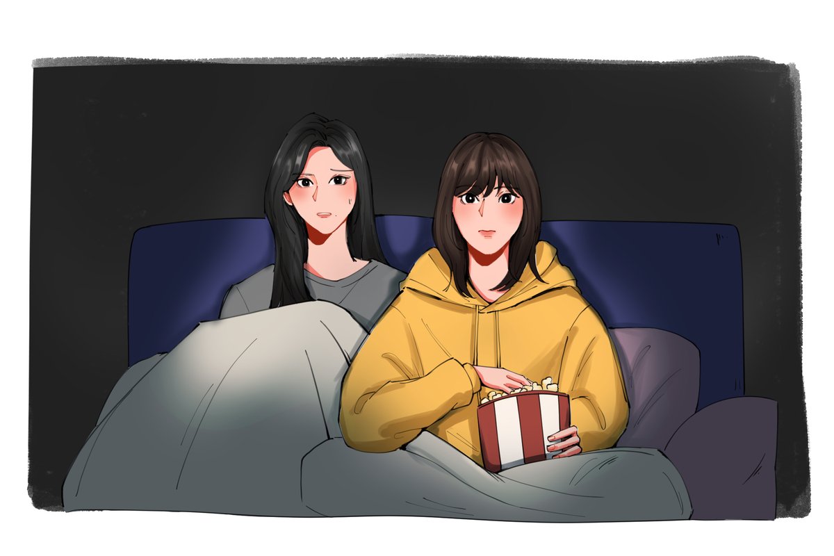 ae_ttana's tweet photo. movie night👻🍿 https://t.co/AiIFtKEHon