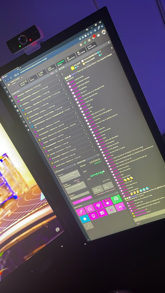 NotElusive's tweet photo. been on stream officially since last wednesday pull up 😳😳 https://t.co/hEoziIu1QN #twitch #TwitchStreamers #SupportSmallStreamers #grindingforpartner #smallstreamer #NowStreaming https://t.co/Y43DzpS2wX