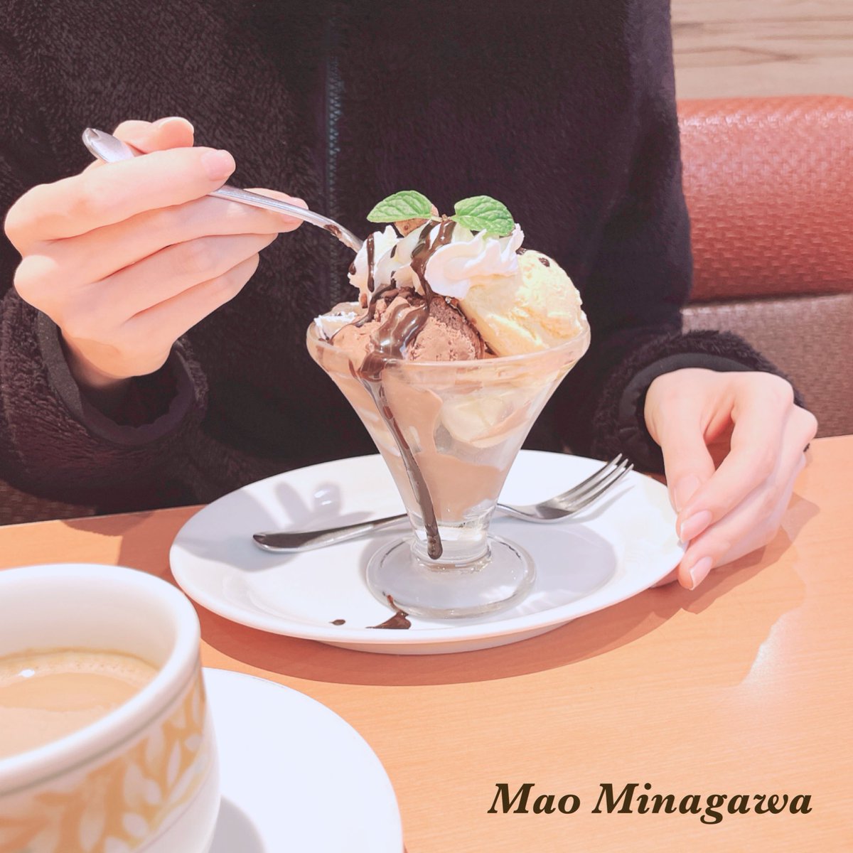 MaoHandmodel's tweet image. 大好きなチョコレートパフェ
J&apos;adore ce parfait au chocolat😋
☆
☆
☆
#handmodel #partsmodel  #nailmodel  #ハンドモデル #パーツモデル #手タレ #チョコレートパフェ #大好き #スイーツ #幸せ #デザート