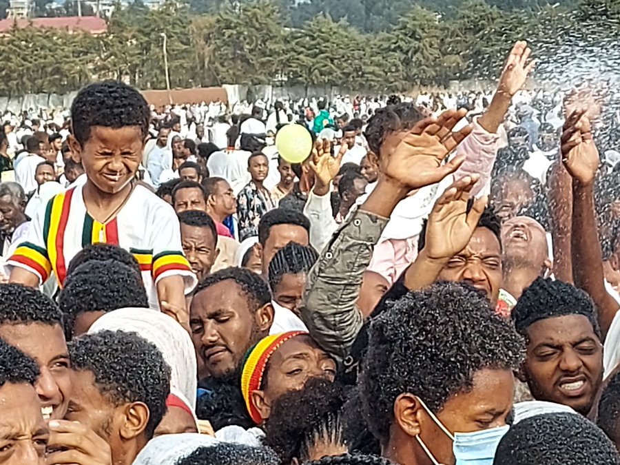 AmnAddis's tweet photo. #Ethiopia has colourfully celebrated epiphany (Timket) festivity across the country. These are some pictures depicting the festival from #Janmeda, Addis Ababa. https://t.co/YotNhzdBHG