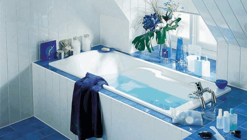 Ванна из пвх своими руками. Дизайн ванной комнаты. Ванная отделанная пластиком. Ванная обшитая пластиковыми панелями. Отделка ванной комнаты пластиком.