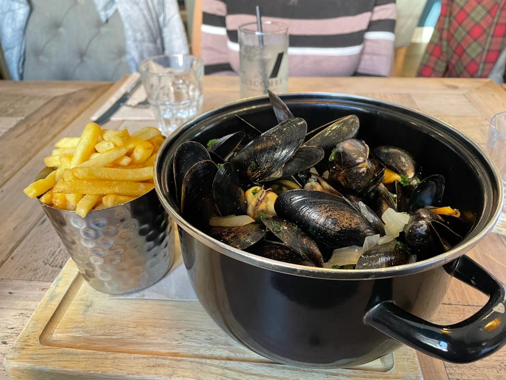 Thanks to everyone who joined us for our first Walk and Talk for 2022 on such a lovely January day in Totnes! Many thanks to <a href="/TotnesWaterside/">Waterside Bistro</a> for a fantastic lunch. #Walkandtalk #Netwalking #Totnes