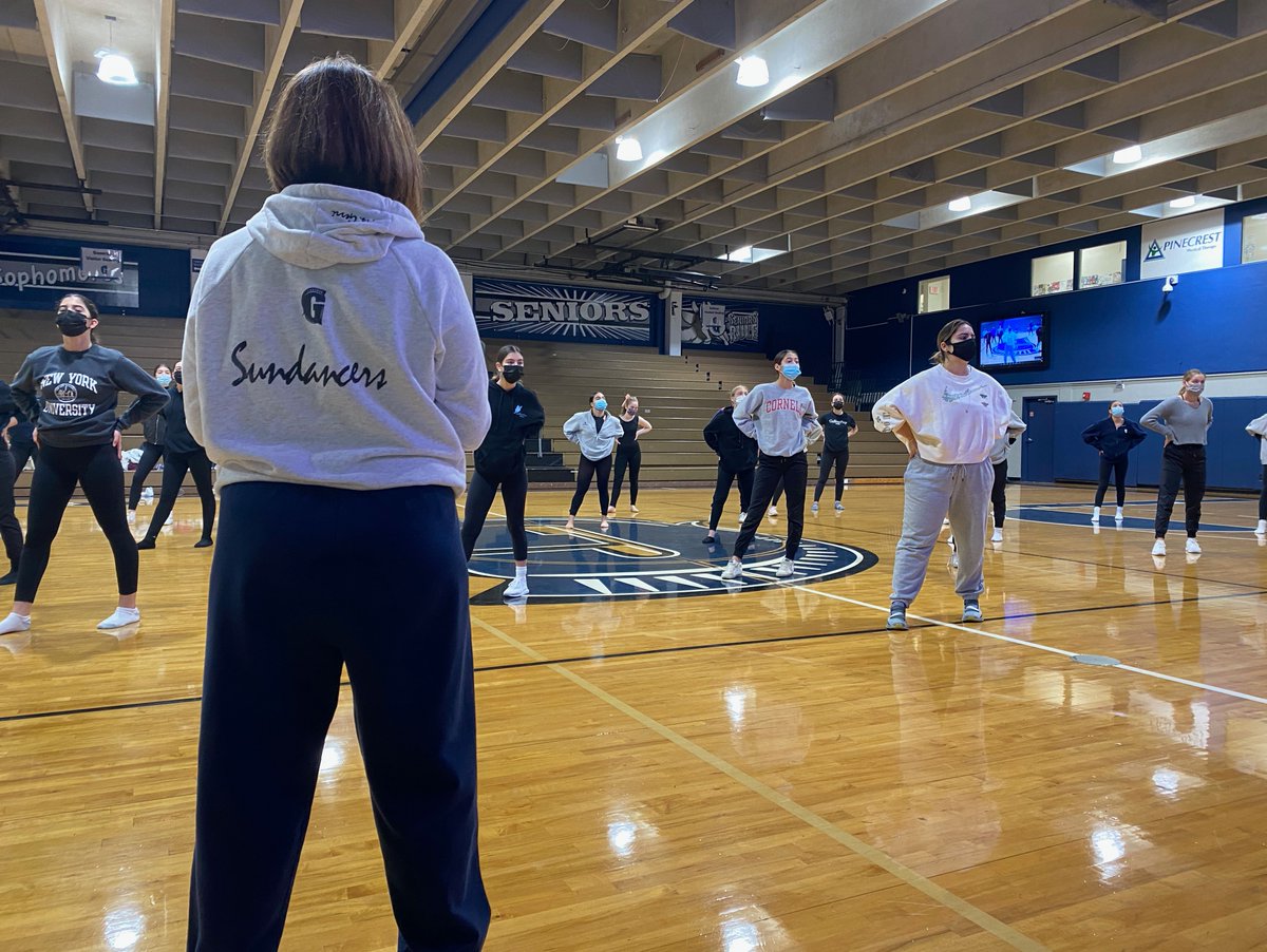 GulliverPrep_'s tweet photo. Yesterday, our Upper and Middle School dancers had their annual Professional Exposure Day. Master Class professionals, including alumna Jackie Antun '02, brought new skills, dances, and discussions to our students, combining real world experiences with the classroom. #GPLearning https://t.co/LLaRMJmR9c