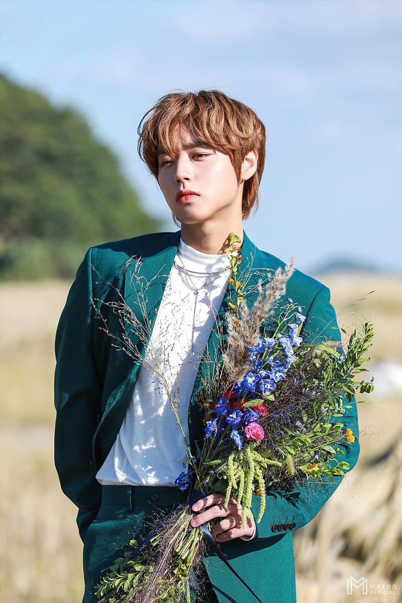 JihoonBrasil's tweet photo. [#FOTOS] 20.01.22 - Atualização do Naver x Maroo Official com Jihoon nos Bastidores do Season's Greetings 

💐https://t.co/OX2csHPqO8

@Park_Jihoon_twt 
#ParkJihoon #박지훈 
#Self_discovery https://t.co/QQHFRA01CP