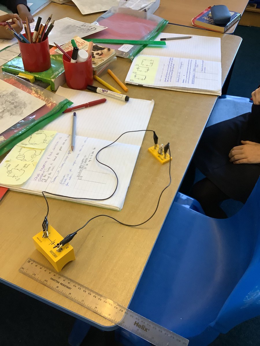 MrsMalcolmStAug's tweet photo. This afternoon, year 6 investigated how changing the voltage affected the brightness of a bulb. #staugscience https://t.co/Hqr9Kp6Ixx