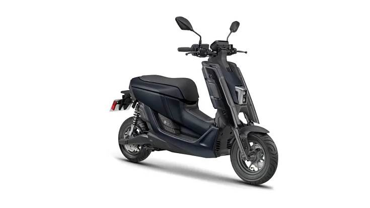 autocarpro's tweet photo. Yamaha Motor will launch the EMF e-scooter in Taiwan in March as its second #electricscooter with a #swappablebattery system through its ongoing collaboration with @WeAreGogoro Inc. https://t.co/AqAGotnylB https://t.co/idfeVHZG28