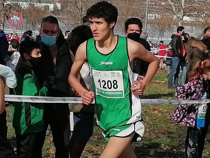 El moralo Abderrahim Enjaai formará parte de la Selección Extremeña <a href="/FedExtAtletismo/">Fed. Ext. Atletismo</a>  Campo a Través Sub20 que viajará a Jaén el próximo 30 de Enero para disputar el Cto. España Cross <a href="/atletismoRFEA/">atletismoRFEA</a> Enhorabuena para el y su entrenador <a href="/VctorLuengo1/">Víctor Luengo</a> <a href="/ayto_navalmoral/">Ayto Navalmoral</a> <a href="/DiputacionCC/">DiputacionCC</a>