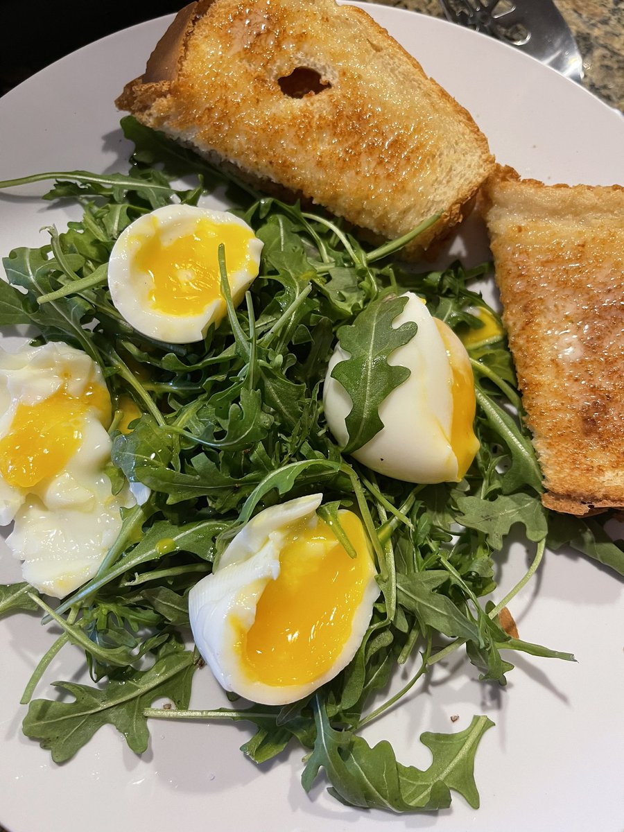 Day19: soft boiled eggs over arugula and toast! #cook2022healthy