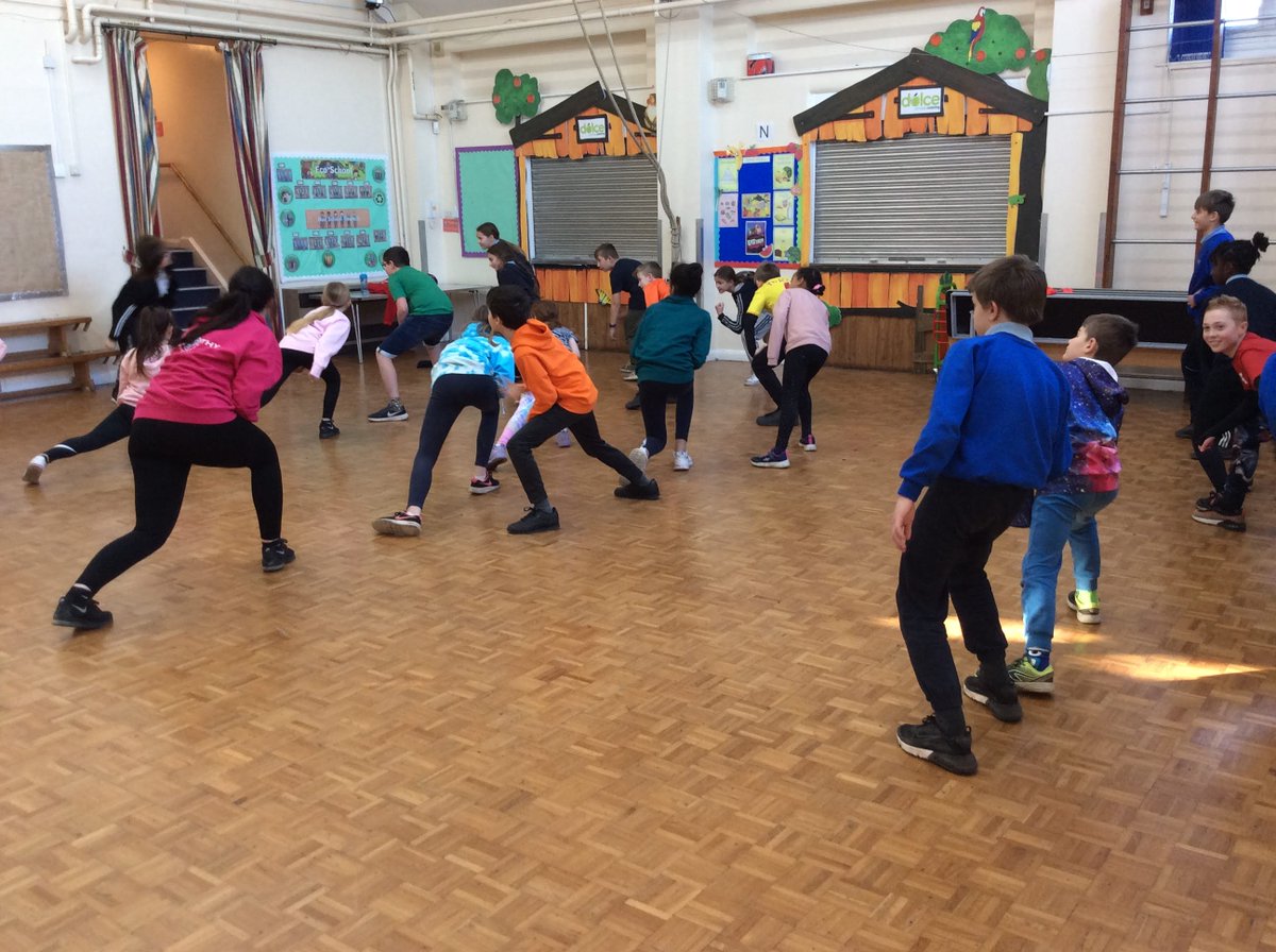HagbourneSchool's tweet photo. We have all had an amazing time in our 'Carnival' @DanceDaysLondon workshops today! 🕺🎉 https://t.co/ebpsgfOZvi