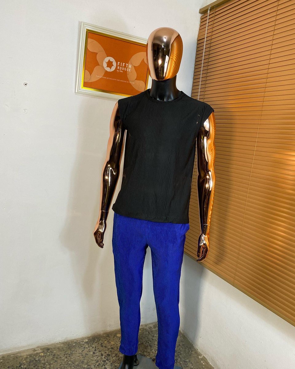 iam_teem's tweet photo. Pls help me retweet when you see this 🙏🏾🙏🏾🙏🏾
FifthRougue 2piece leisure outfit
.
Available in all sizes
.
Price: 14,000naira/ $32
.
To Shop:
DM or
Whatsapp: +2347061203295

#AbujaTwitterCommunity #GirlTalkZA #ConfessionChallenge #cucumber #Falilat #WAEC #Timi https://t.co/amuknw3A4K