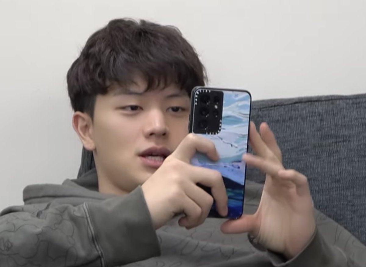 btob_TMI_'s tweet photo. 220121 걍하는거야 개명하러 가야겠다 ^_^
성재 폰케이스 정보📱
-
CASETiFY Blue Ridge Mountains
60,000원

#비투비 #육성재 #성재 https://t.co/1ZrEqKhpCX