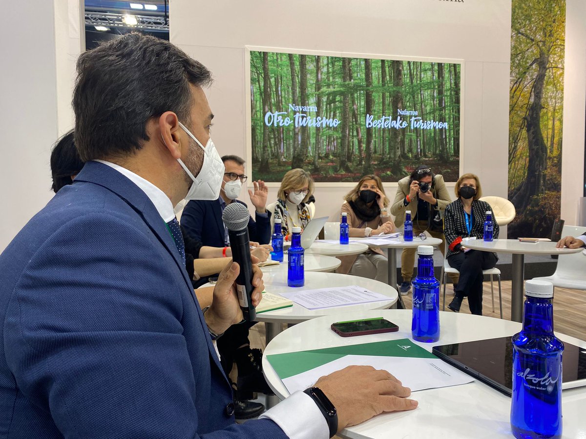Adelante! 🇪🇸🇪🇺
Our NECSTouR Spanish Regions and members just met to discuss on their sustainable tourism plans for recovery 💡👨‍🏭

Eskerrik asko and muchas gracias to <a href="/VisitNavarra/">Visit Navarra</a>  for the great organisation!

#Fitur2022 #EUTourism
