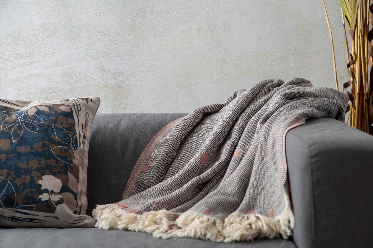 Etamine Throw &amp; Beach Towel 
 
Enjoy your time at the beach with fresh designs or use it as a throw to style your living room!

#mshometextile #hometextile #turkishtowel #sustainability #towels #textile #turkey #denizli #beach #modernluxury #beachtowel #homestyle #etamine