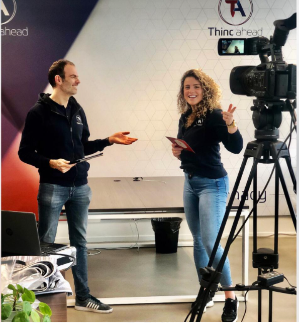 📢 Vacature alert 📢
We bouwen door. Voor onze vele videoproducties zijn we op zoek naar een toffe collega voor Joë... (Esther, Susan, Manon, Lisa, Kelly enne... mezelf😉). 

Ben jij onze nieuwe cameraman/-vrouw?
 
Check hier de vacature: 
thincahead.nl/gezocht-camera…