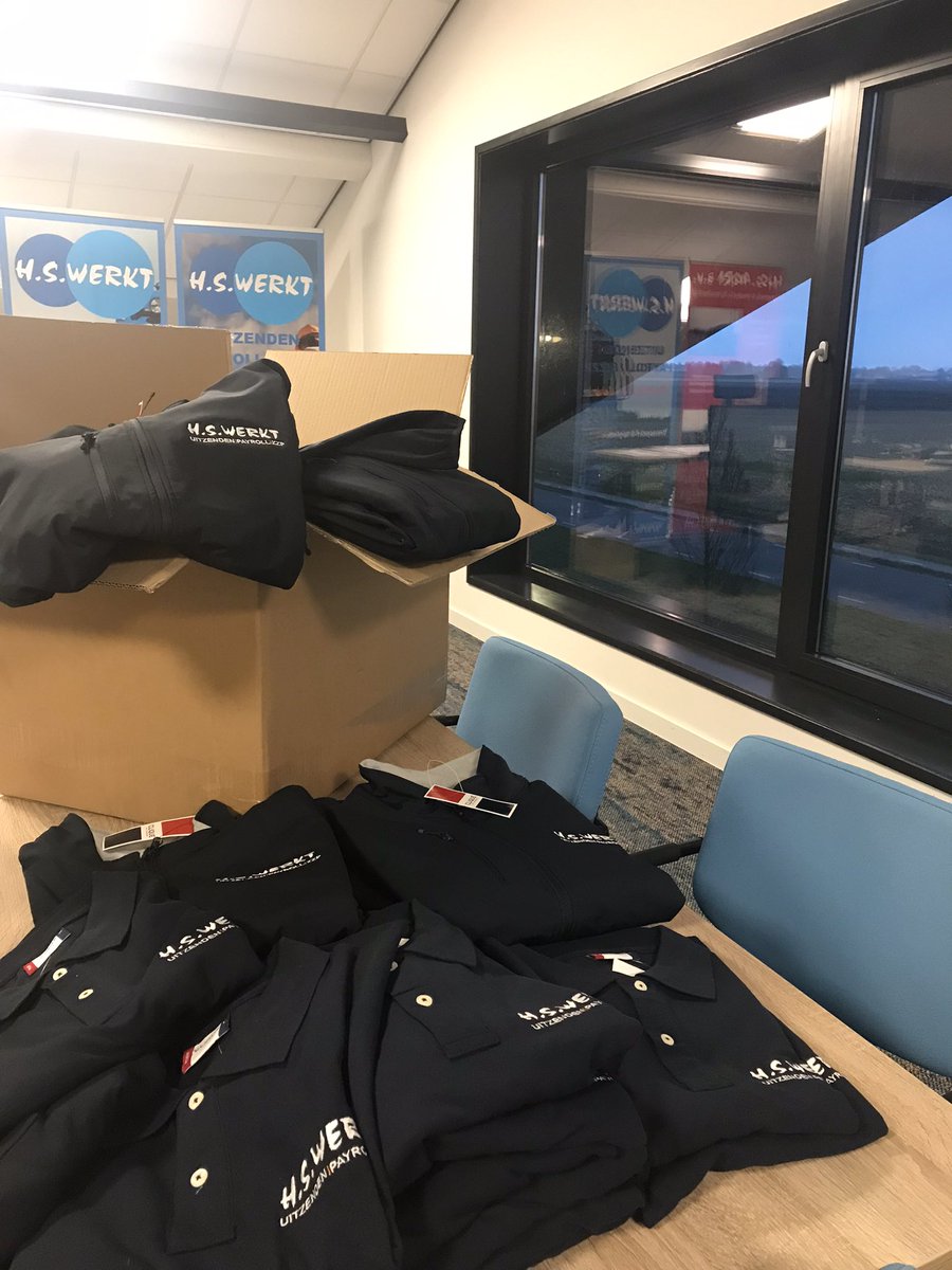 Yes! Bedrijfskleding binnen, ziet er super uit!