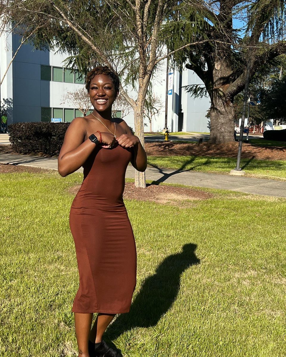 qtmarii's tweet photo. Lil chocolate drop from Saturn 🤎🪐 https://t.co/1FysWltQgk