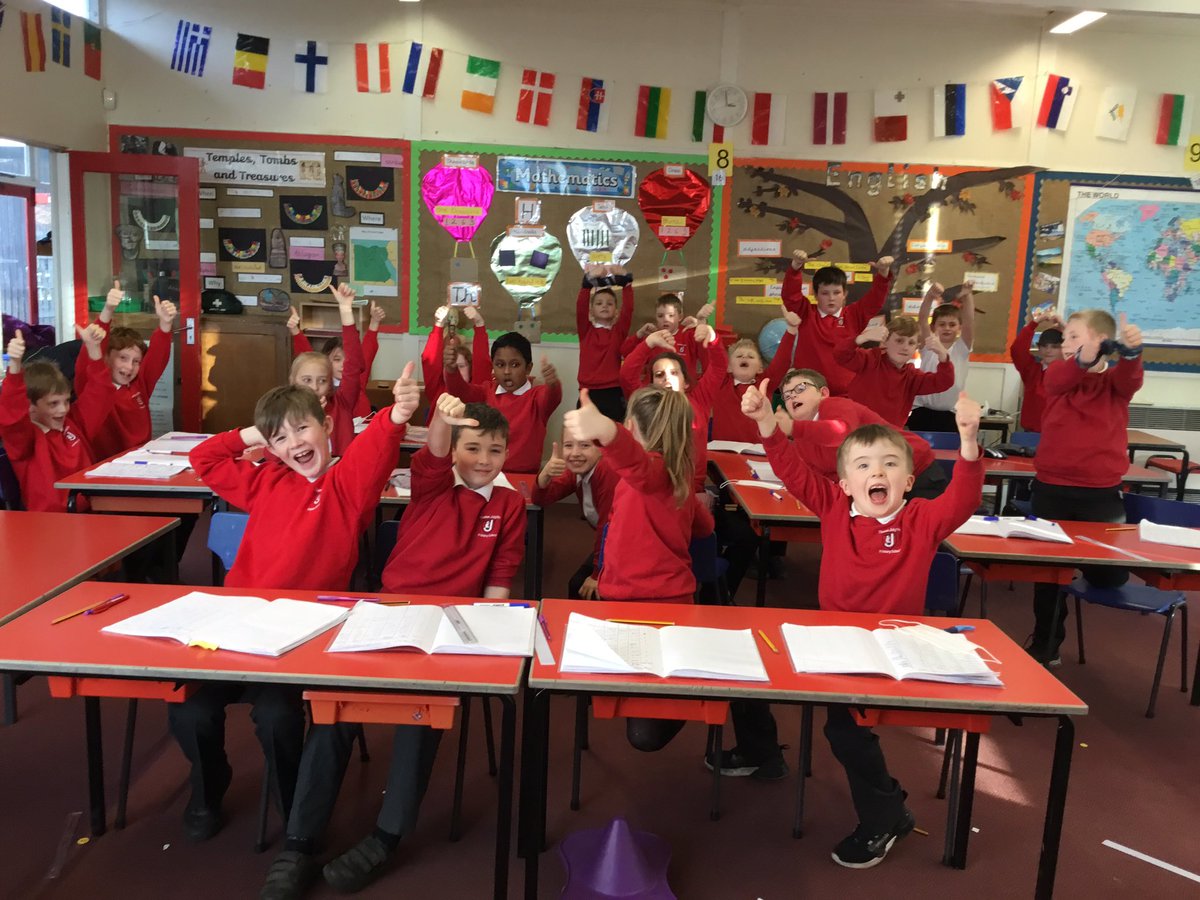 TJPrimary's tweet photo. Year 4 gave their verdict on the Chocolate tasting, as can be seen from the empty plates and the class reaction! Well done for taking part Year 4 😃 #TJYear4 #TJScience #TJIPC https://t.co/9f8NPftvyp