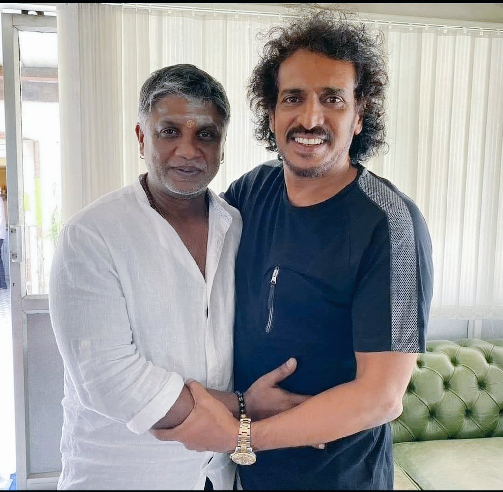Super Star Upendra (UppiBoss) Fans (@upendrafans) on Twitter photo ಹುಟ್ಟು ಹಬ್ಬದ ಶುಭಾಶಯಗಳು ದುನಿಯಾ ವಿಜಯ್ ಸರ್ 💐🎂😶
Happy Birthday <a href="/OfficialViji/">Duniya Vijay</a> sir Wishes from #superstar #UppiBoss fans
#HBDDuniyaVijay #HappyBirthdayDuniyaVijay #Upendra #DuniyaVijay ಹುಟ್ಟು ಹಬ್ಬದ ಶುಭಾಶಯಗಳು ದುನಿಯಾ ವಿಜಯ್ ಸರ್ 💐🎂😶
Happy Birthday <a href="/OfficialViji/">Duniya Vijay</a> sir Wishes from #superstar #UppiBoss fans
#HBDDuniyaVijay #HappyBirthdayDuniyaVijay #Upendra #DuniyaVijay