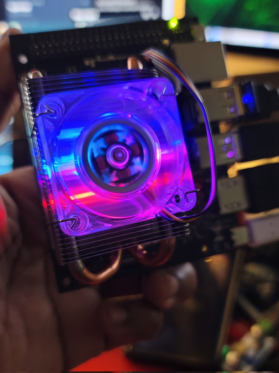 IamDaleon's tweet photo. I decided to fire up my #jetsonnano. Let's see what all I can do with it...? #52Pi #icetower https://t.co/cNQgufoeOj