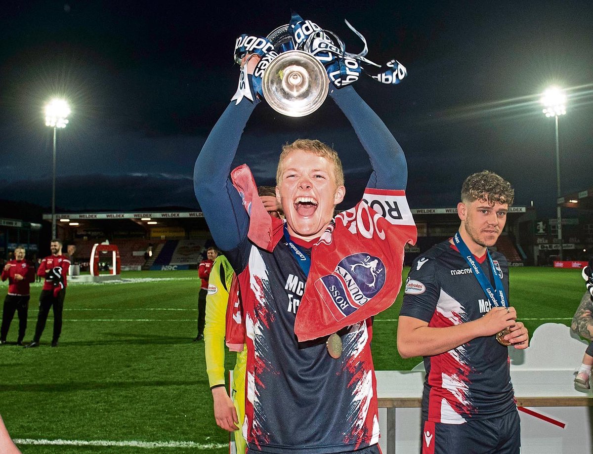 Tom Grivosti tweet media