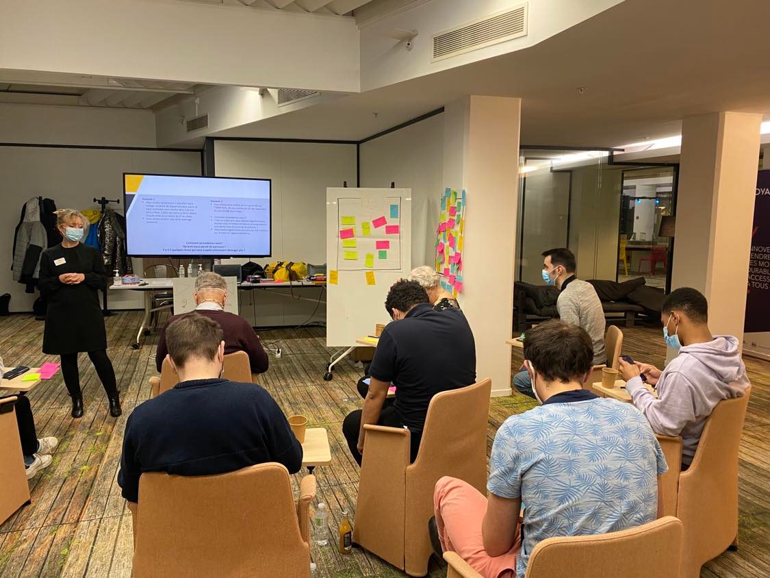 SNCFConnectTech's tweet photo. Dernier atelier #Loveteam avant le lancement de #SNCFConnect : des retours précieux des membres de notre communauté #OUITalk venus tester et coconstruire notre futur site et appli 🚀

Au total, + de 4000 personnes ont participé aux bêta-tests de #SNCFConnect. MERCI à elles! https://t.co/StfAQix1ox