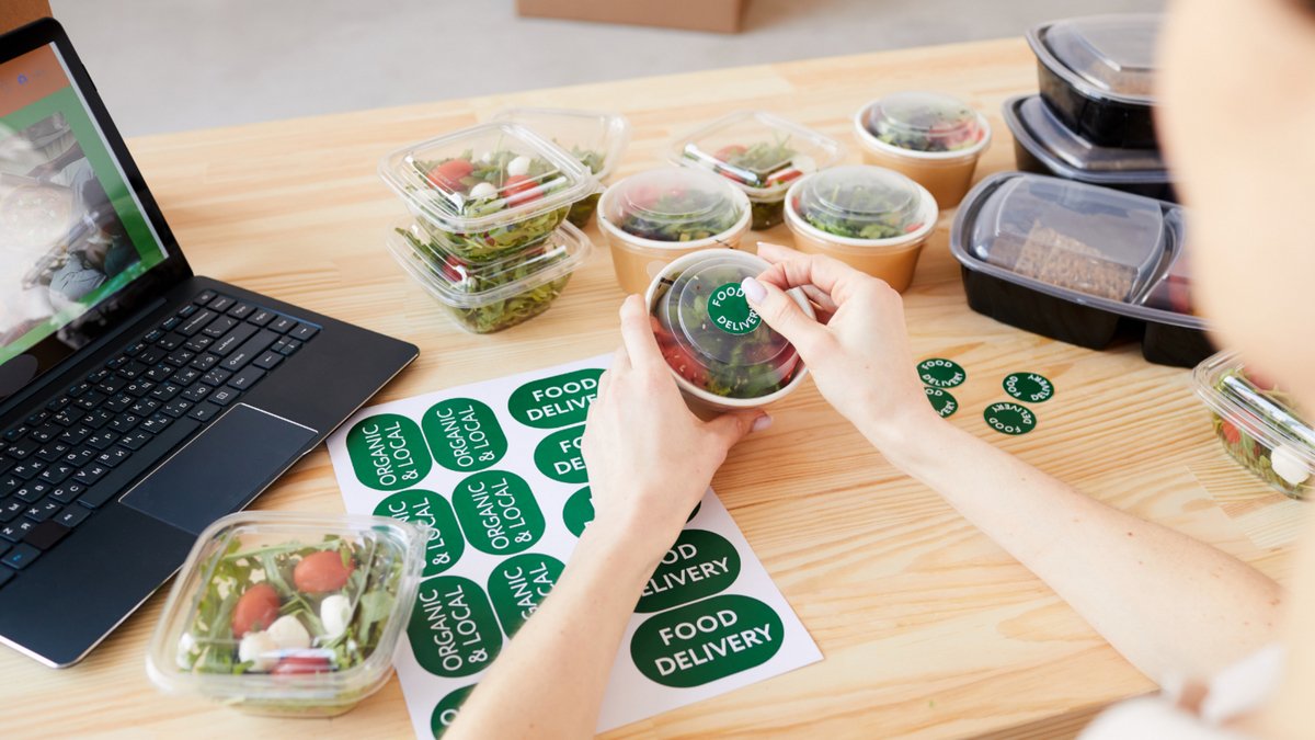 MetalBoss_MX's tweet image. Hay muchos factores a considerar al iniciar un negocio de alimentos por Internet. Conoce todos los detalles para crear un emprendimiento exitoso. bit.ly/3xGhPci

#DeliveryService #Alimentos #Negocio