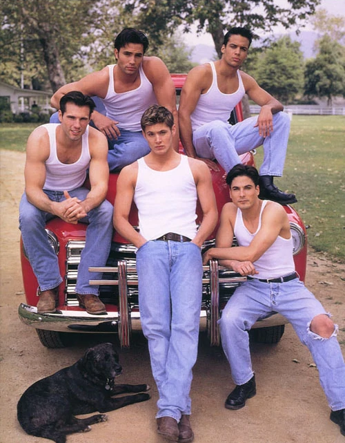wineackles_'s tweet photo. I'm sorry but this is the gayest photoshoot jensen ackles has ever done https://t.co/1tBxbCIBJy