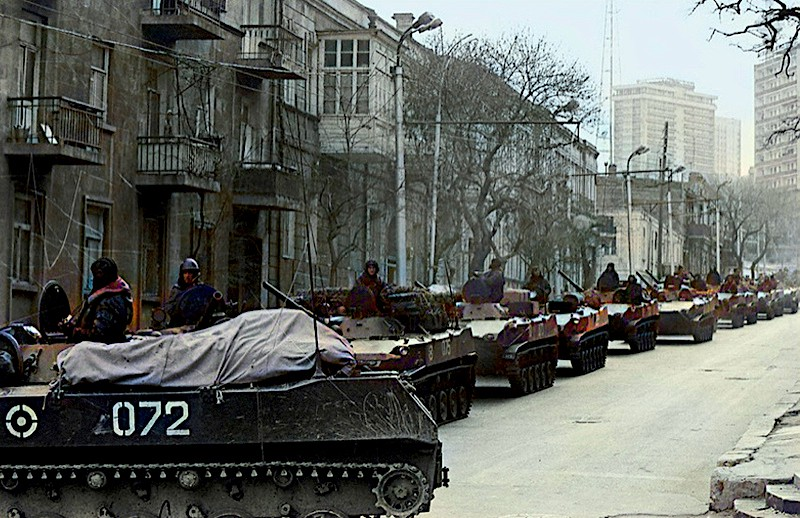 RahimliArif's tweet photo. On the night of #January 19-20, 1990, by order of #MikhailGorbachev, Secretary Genreal of the Communist Party of the #SovietUnion, troops entered #Baku and several regions of #Azerbaijan, and civilians were shot dead by heavy equipment and weapons. #BlackJanuary #ireli2022 https://t.co/Y3IYxFrk9G
