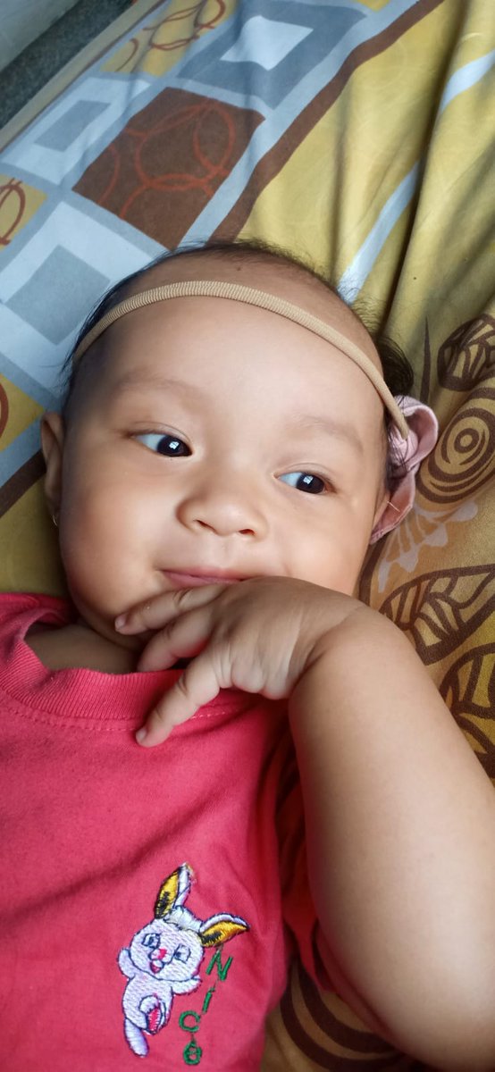 riskaandini23's tweet photo. Nana anak cantik anak baik, semangatin bunda kalo bunda capek yaa, temenin bunda kalo bunda kesepian, hibur bunda kalo bunda sedih yaa, love you nak 😘 https://t.co/BMPGdXnGIc