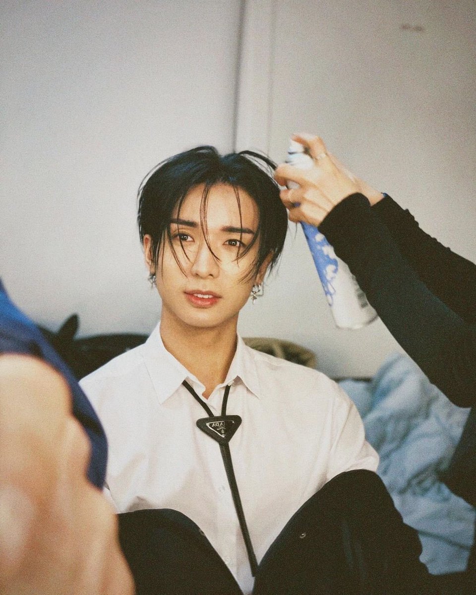 yuto looks tweet media