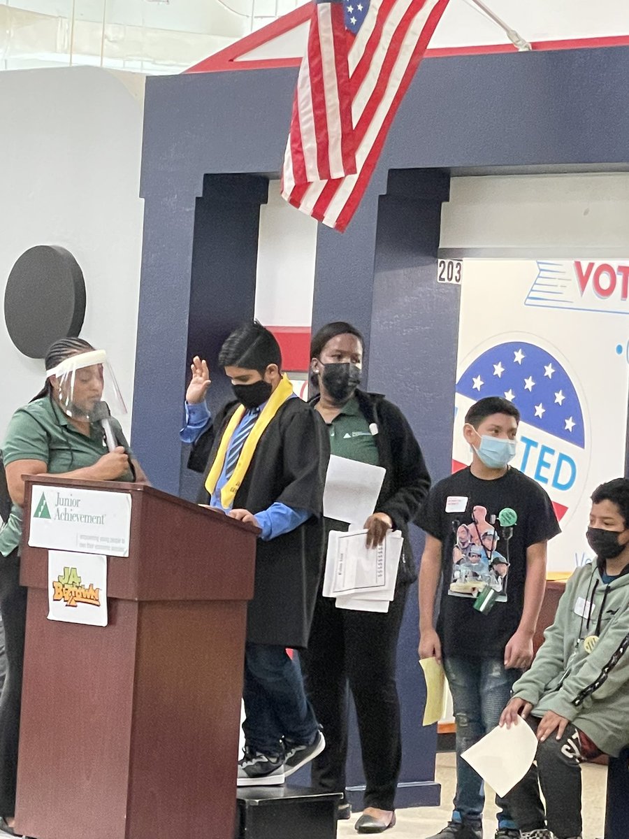 CupialKarla's tweet image. JA Biztown in full effect, students learning real life work experience @WorshamES_AISD  #ACELevelUp #AldineForward