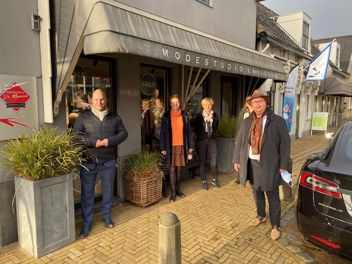HanWeber's tweet photo. Eerste bezoeken aan middenstand sinds de lockdown gebracht. Vooral nieuwsgierig hoe zij de toekomst zien. Nodige ideeën en plannen gehoord. Morgen en volgende week meer https://t.co/Ak4vadtOr8
