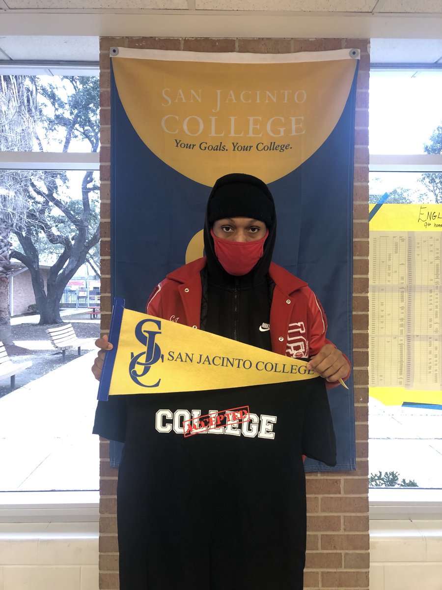 TrojanU_SHHS's tweet photo. COLLEGE ACCEPTANCE! ⁦@SanJacCollege⁩ Congratulations Ja’Corey Johnson @cory_johnson10 ⁦@SHHSConnect⁩ ⁦@sohofootball⁩ ⁦@SHHS_XC⁩ #sanjacbound #YourGoalsYourCollege https://t.co/qmKiQoWOra
