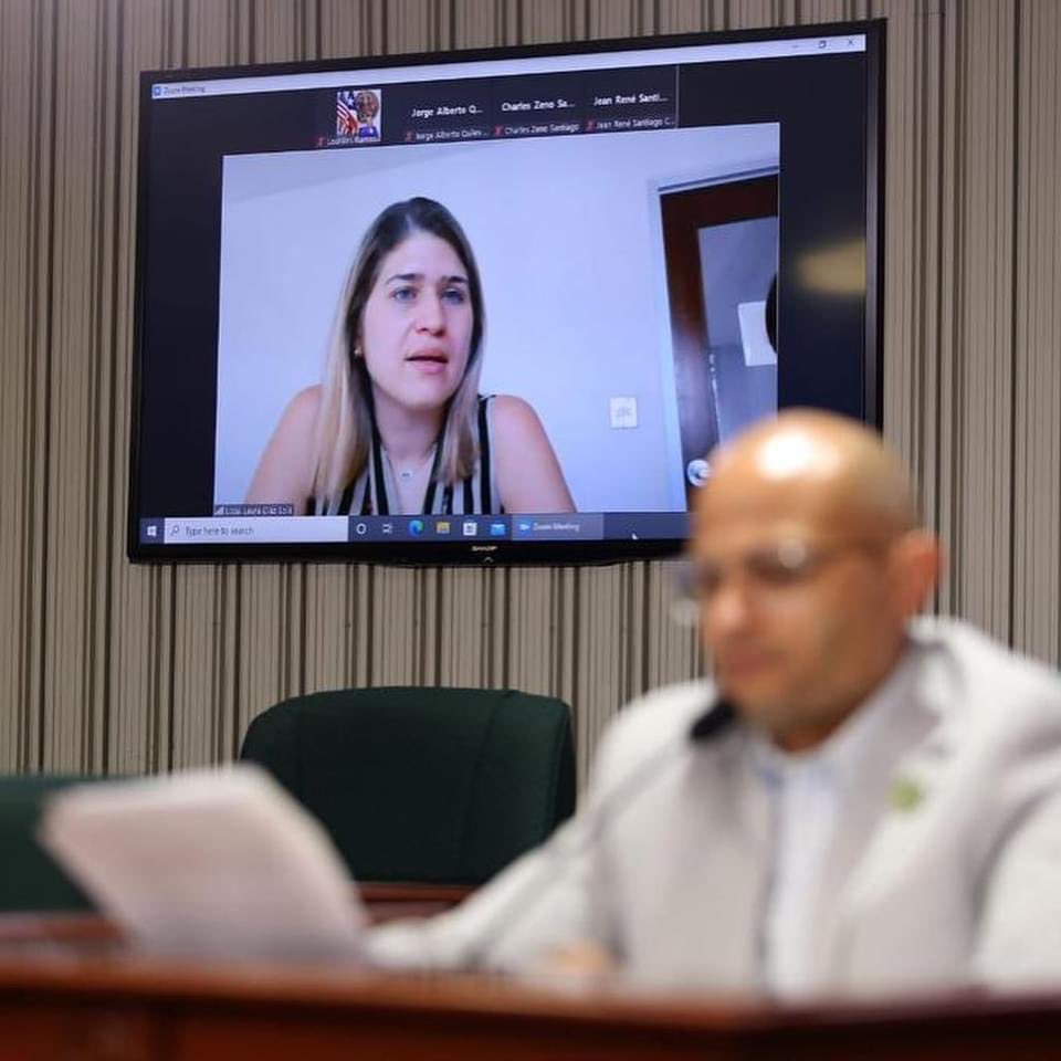 tatitohdz's tweet photo. Espectacular los visuales y el sonido del nuevo sistema de videoconferencias estrenado en vista pública de la Comisión de Asuntos Laborales de la @CamaraConPR @djtorresgarcia.

Eficiencia y buen gobierno con pocos recursos.
📷 Tammy Olivencia #CámaraPR https://t.co/xVdOqz5jX5