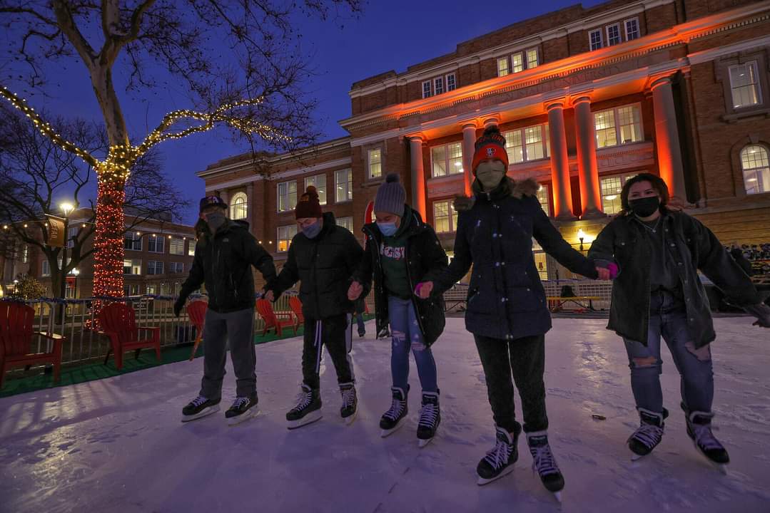 SuperGamesOH's tweet photo. @bgsu #winterwonderland was a huge hit! A week-long event with something new every day. Great start to a new semester. @engagement_bgsu @BGSUBirds https://t.co/Cn2g1H8h6o