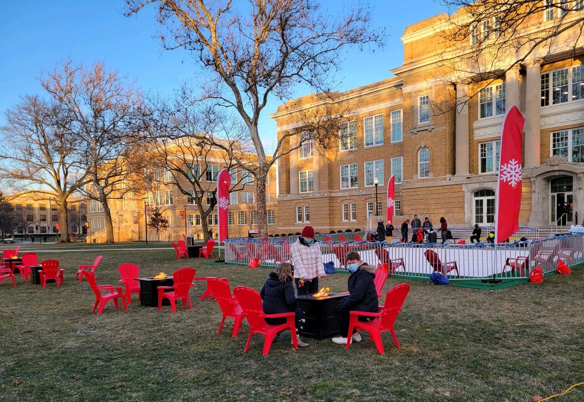 SuperGamesOH's tweet photo. @bgsu #winterwonderland was a huge hit! A week-long event with something new every day. Great start to a new semester. @engagement_bgsu @BGSUBirds https://t.co/Cn2g1H8h6o