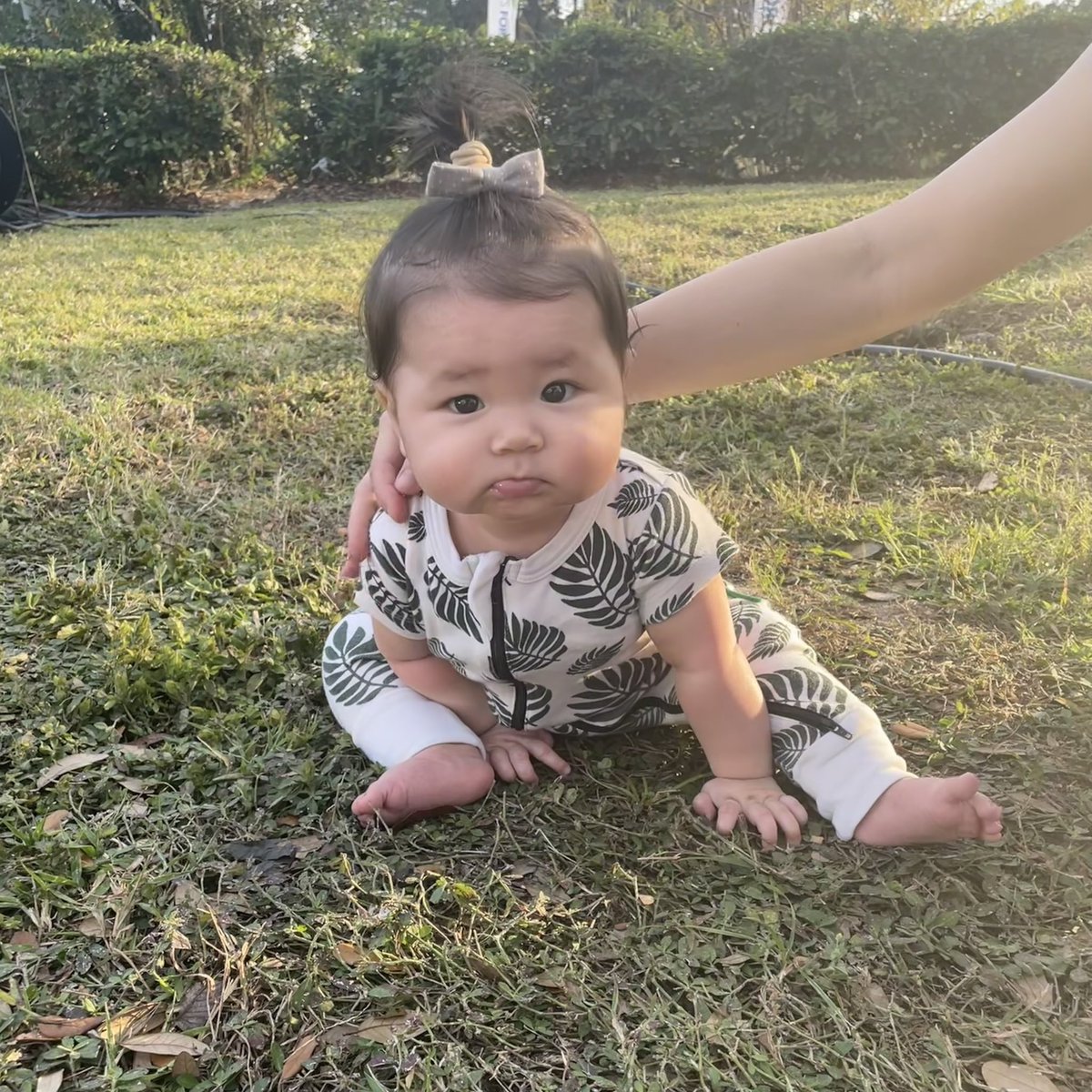 CampingWorld's tweet image. Baby on set. Suddenly, I've forgotten to work. #RVexpo