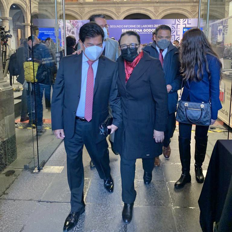 fchiguil's tweet photo. Me dio gusto encontrarme con @rosaicela_, Secretaria de @SSPCMexico, una mujer trabajadora y honesta que ha demostrado estar a la altura de este encargo. La #CuartaTransformación avanza. https://t.co/laSLrKBH09