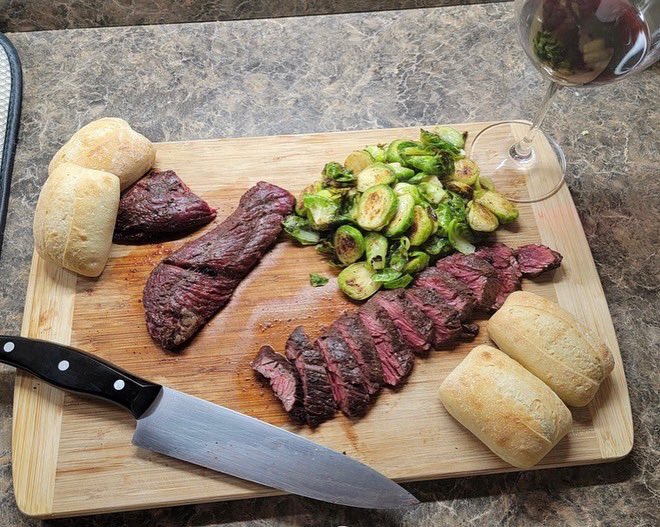 Quan Lee tweet media