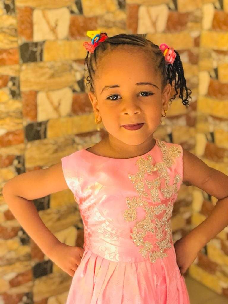 MujahidSSaad's tweet photo. "If God Almighty Bless me with a daughter, I will name her #Hanifa In honor Of the Good Memories Of Little Hanifa #JusticeForHanifa 😭😭🤲🏽🤲🏽 https://t.co/VIoTciXiXL