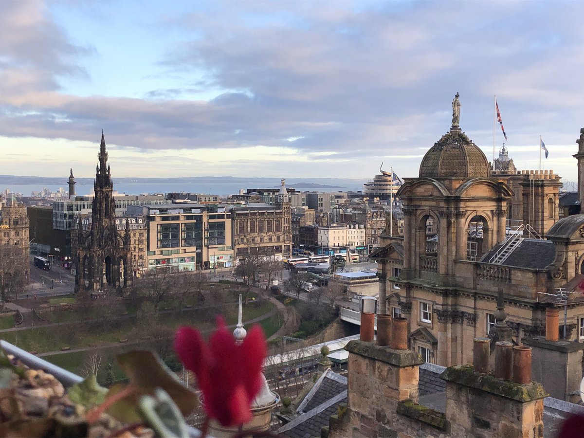 EdinburghViews tweet picture